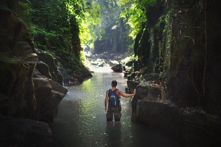 What Are the Top 10 Things to Do in Costa Rica for Adventure Lovers?