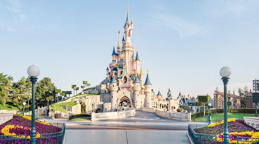 What Are the Best Disneyland Paris Deals from Ireland This Year?